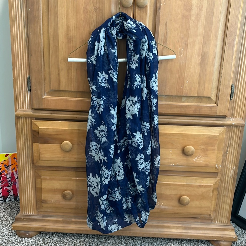 Charlotte Russe Infinity Scarf